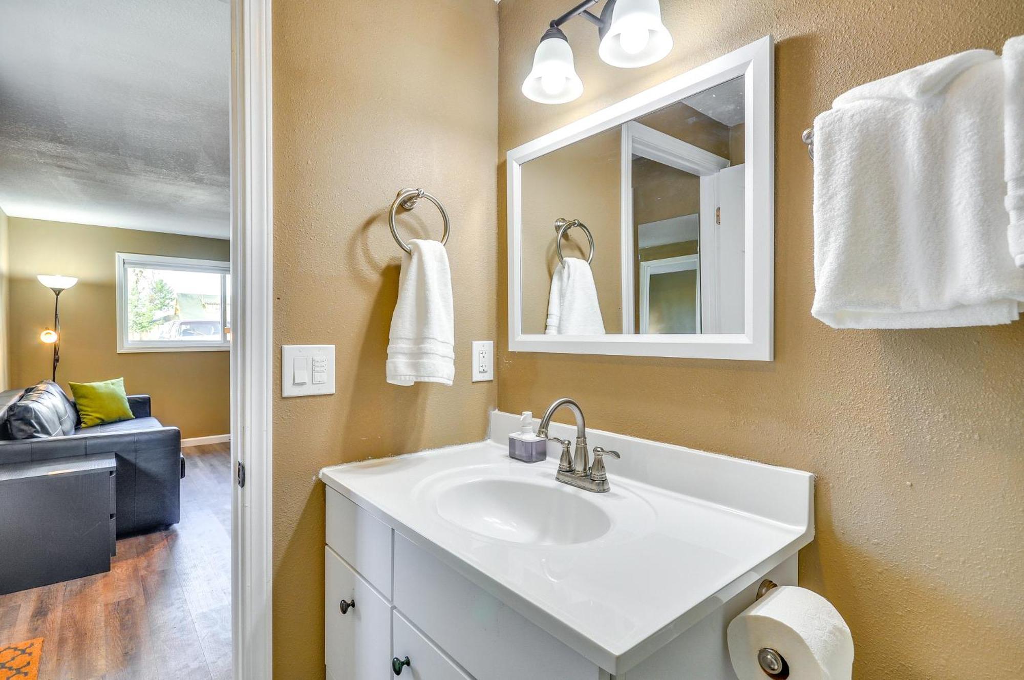 Estacada Home - Near Milo Mciver State Park! Экстерьер фото